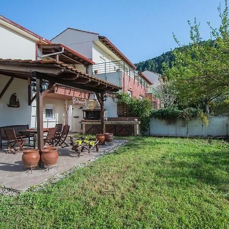 Diogenis Villa วูร์วูรู ภายนอก รูปภาพ